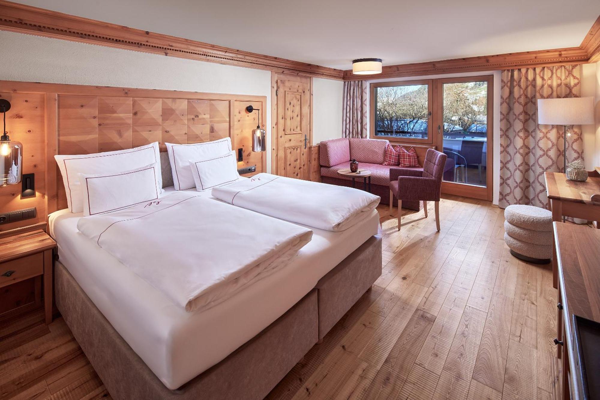 Der Boeglerhof - Pure Nature Spa Resort อัลพ์บาค ภายนอก รูปภาพ