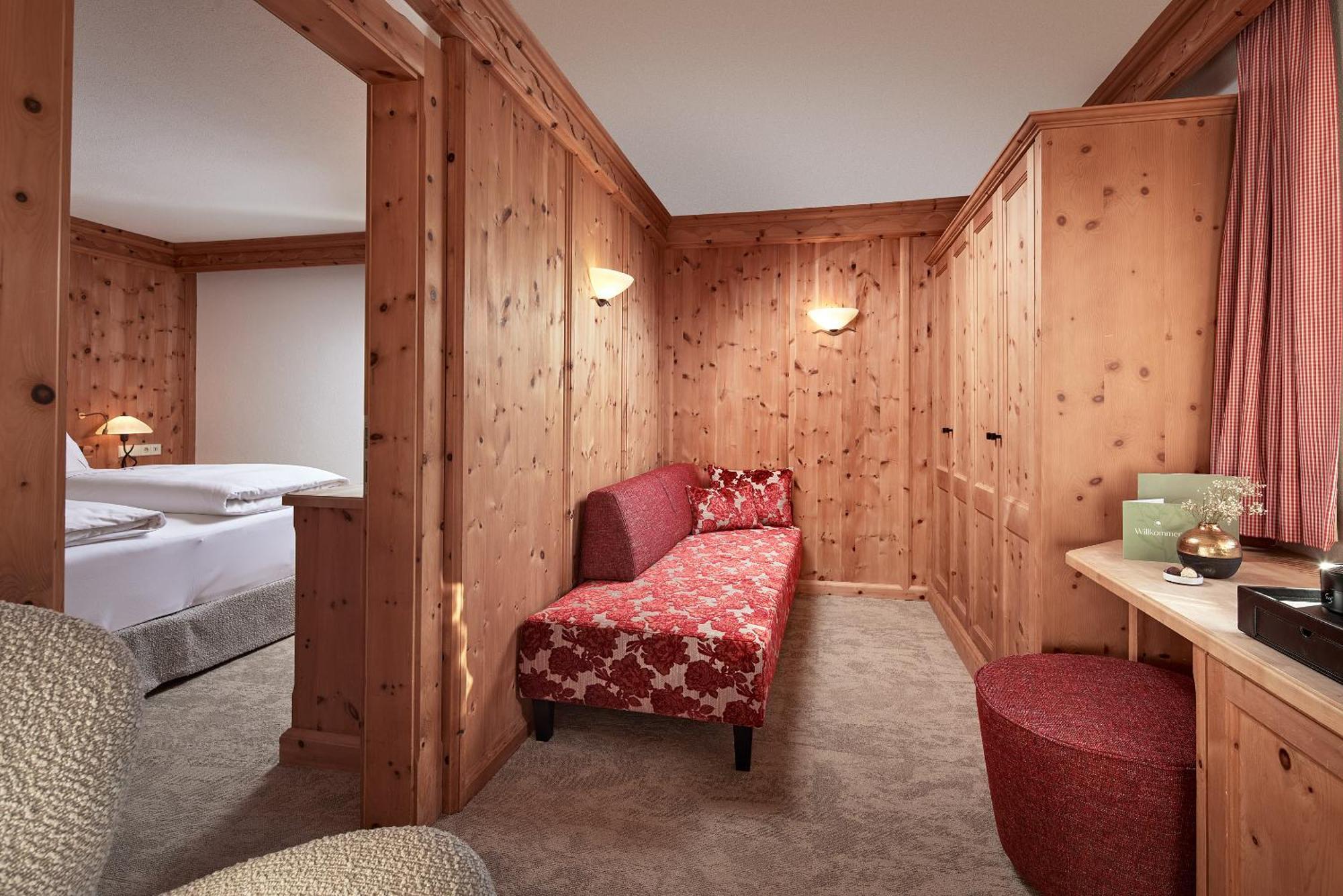 Der Boeglerhof - Pure Nature Spa Resort อัลพ์บาค ภายนอก รูปภาพ