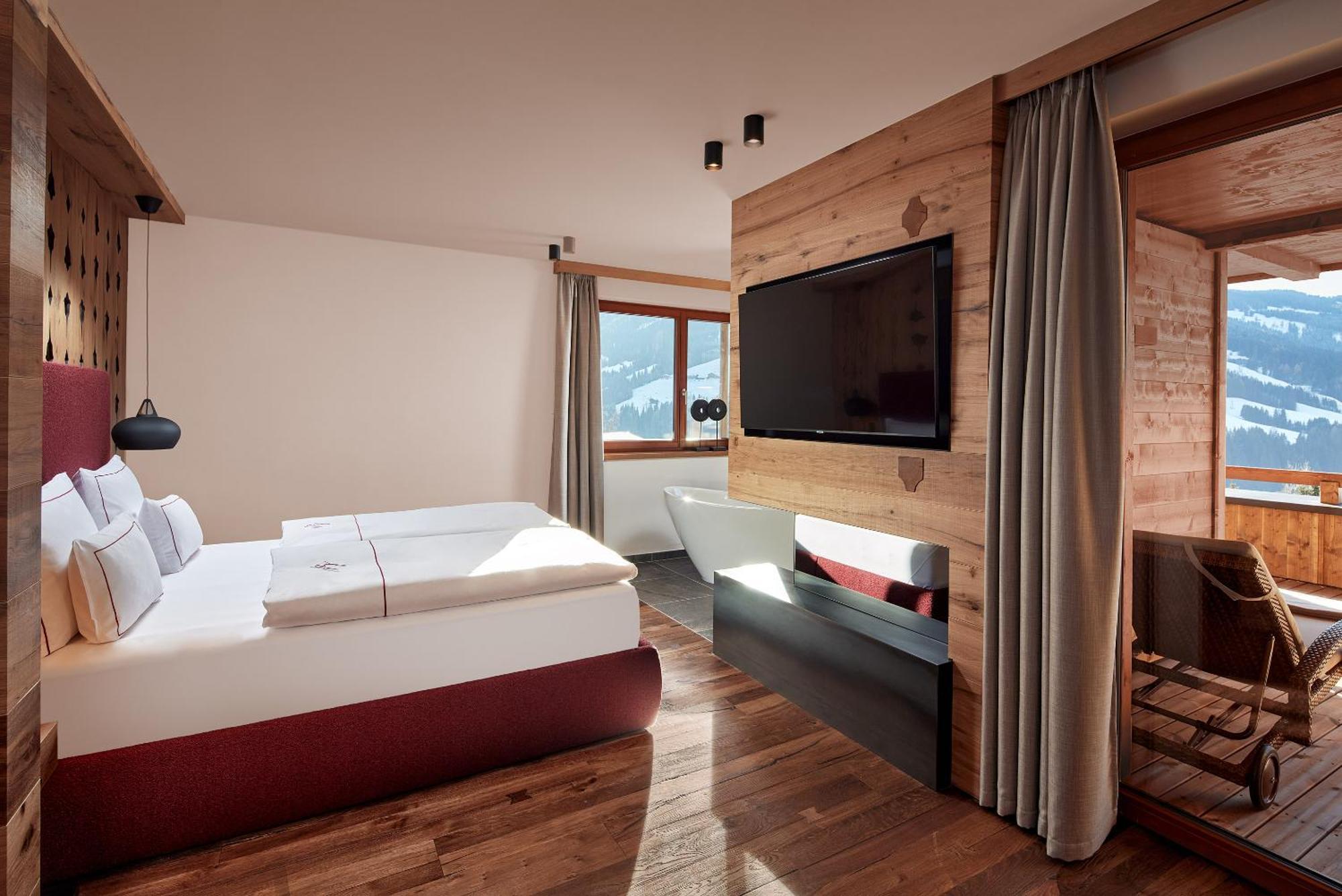 Der Boeglerhof - Pure Nature Spa Resort อัลพ์บาค ภายนอก รูปภาพ