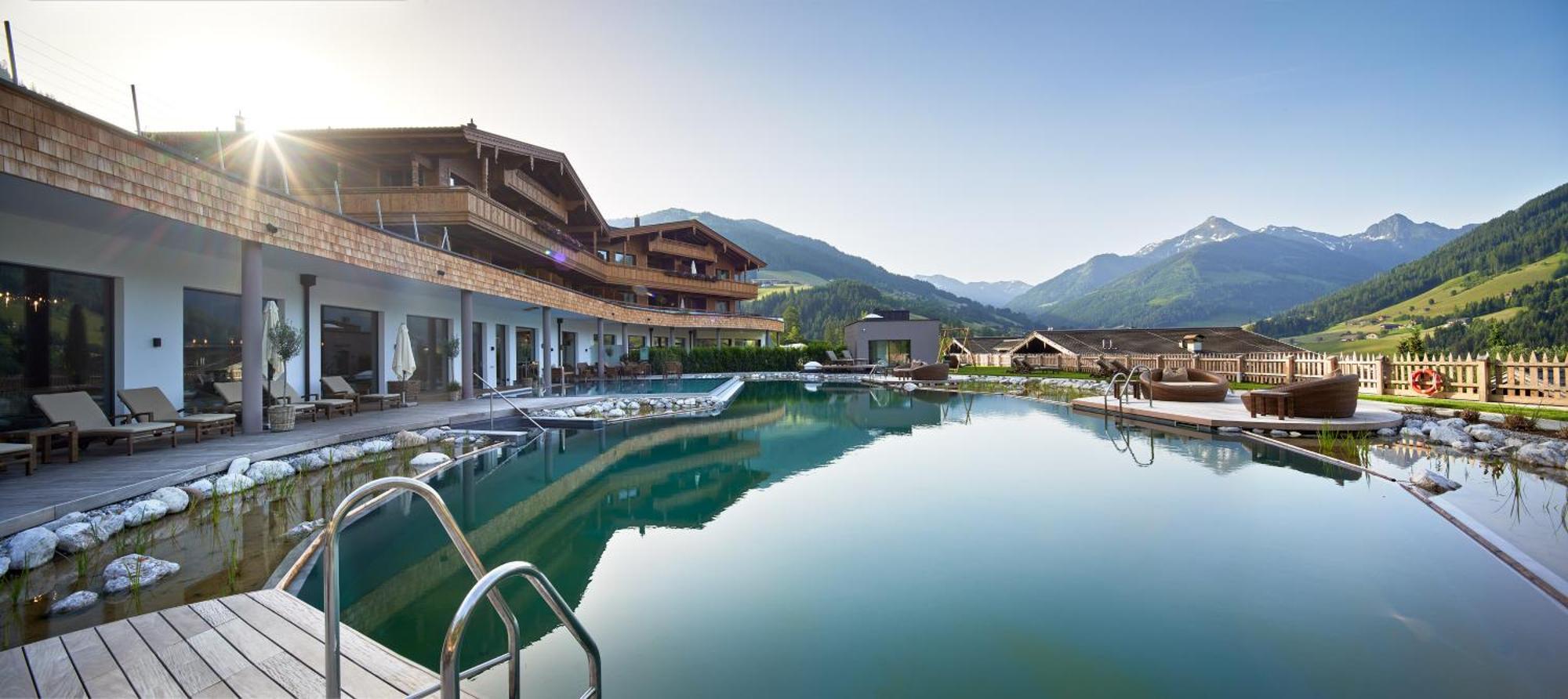 Der Boeglerhof - Pure Nature Spa Resort อัลพ์บาค ภายนอก รูปภาพ