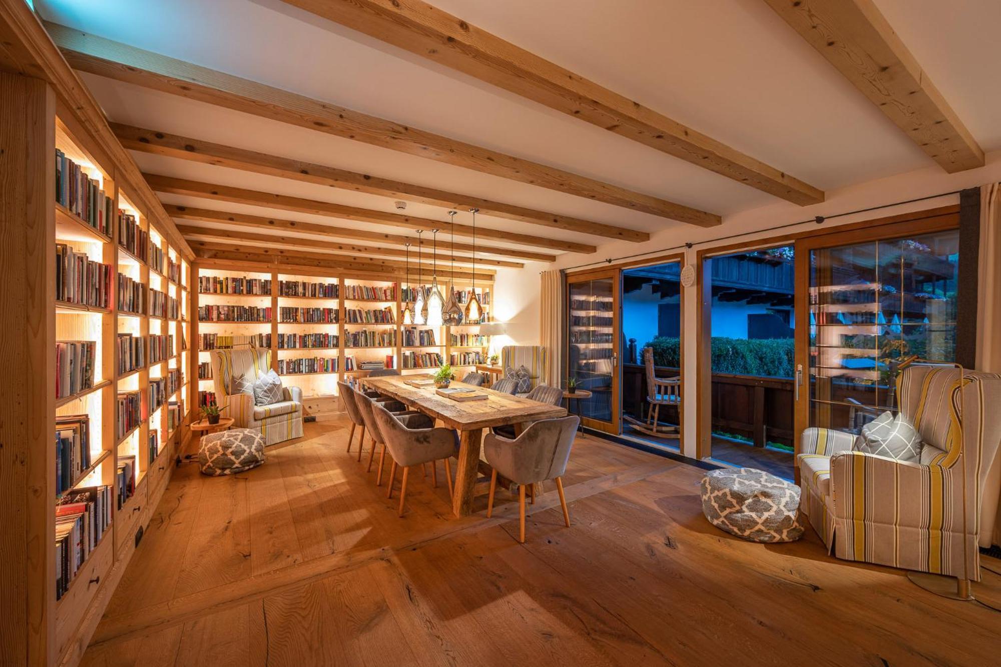 Der Boeglerhof - Pure Nature Spa Resort อัลพ์บาค ภายนอก รูปภาพ